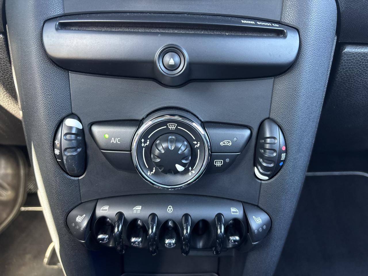 MINI Cooper Convertible 2dr 2013