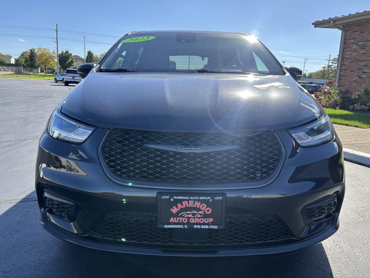 Chrysler Pacifica Hybrid Touring L FWD 2023