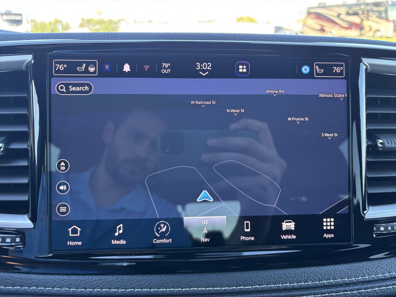 Chrysler Pacifica Hybrid Touring L FWD 2023