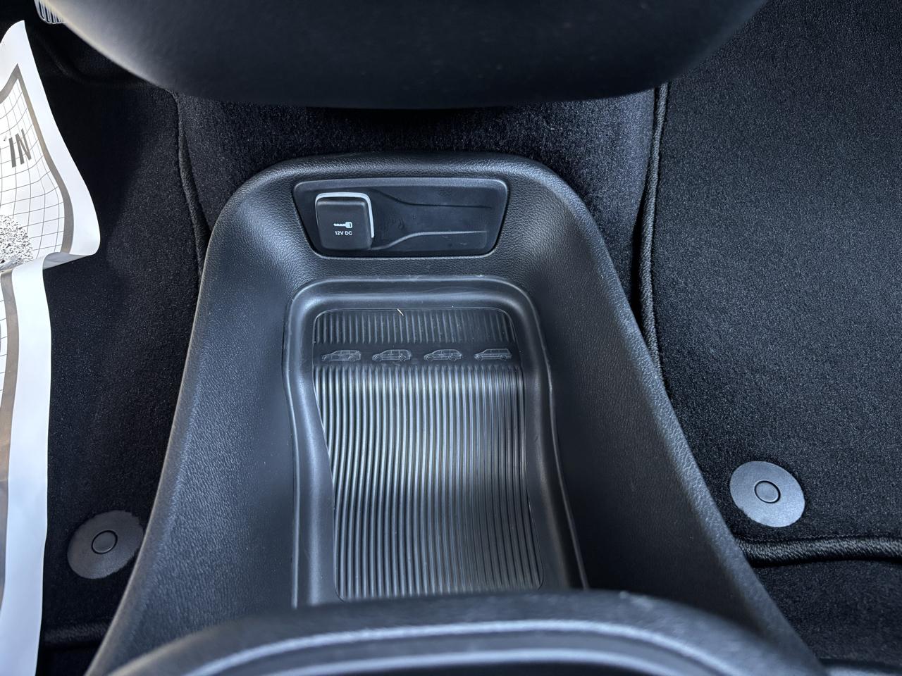 Chrysler Pacifica Hybrid Touring L FWD 2023