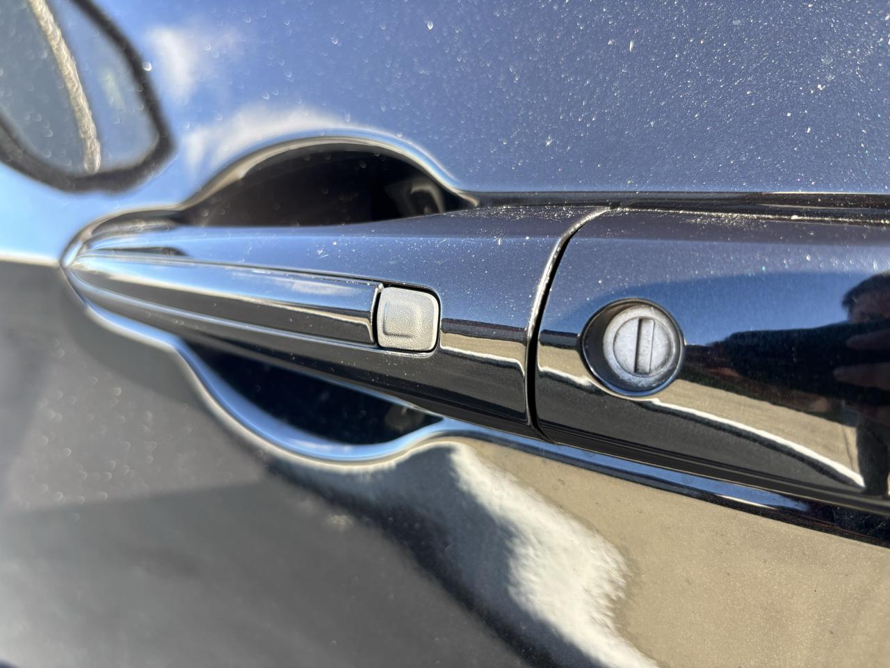 Chrysler Pacifica Hybrid Touring L FWD 2023