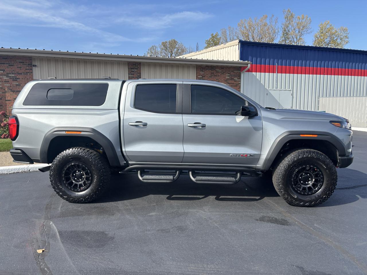 GMC Canyon 4WD Crew Cab AT4X 2024