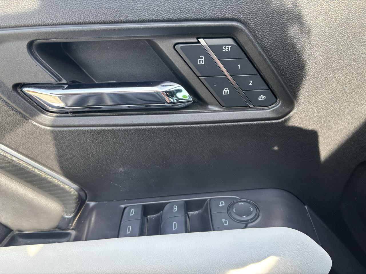 GMC Canyon 4WD Crew Cab AT4X 2024