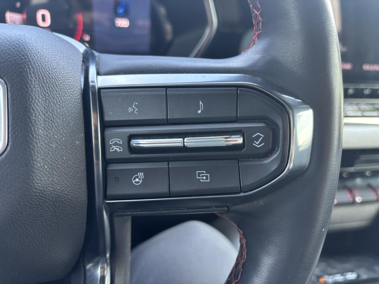 GMC Canyon 4WD Crew Cab AT4X 2024