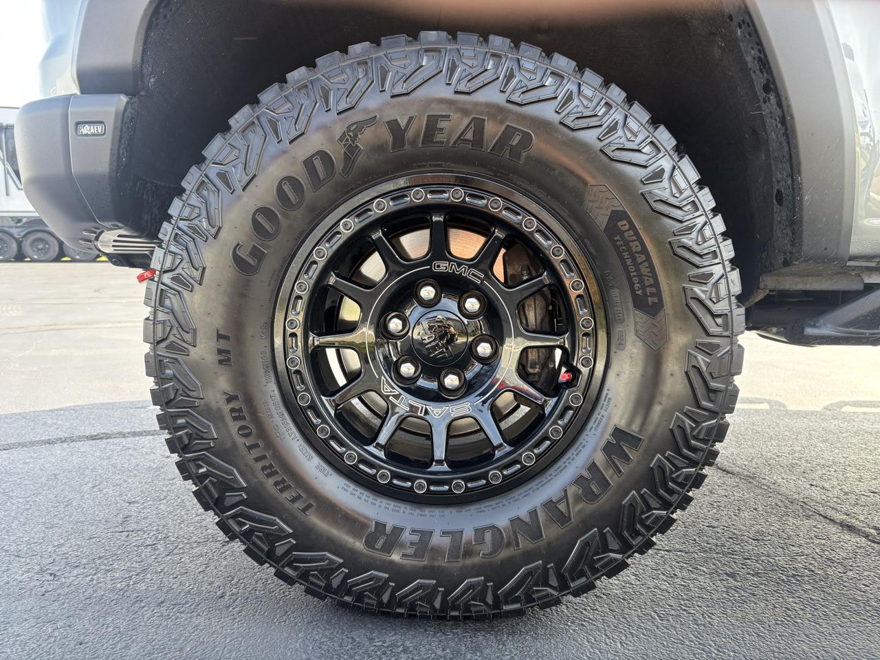 GMC Canyon 4WD Crew Cab AT4X 2024