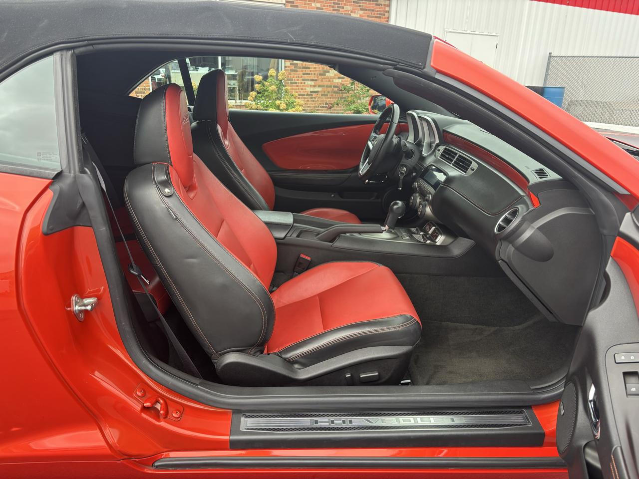 Chevrolet Camaro 2dr Conv 2SS 2012