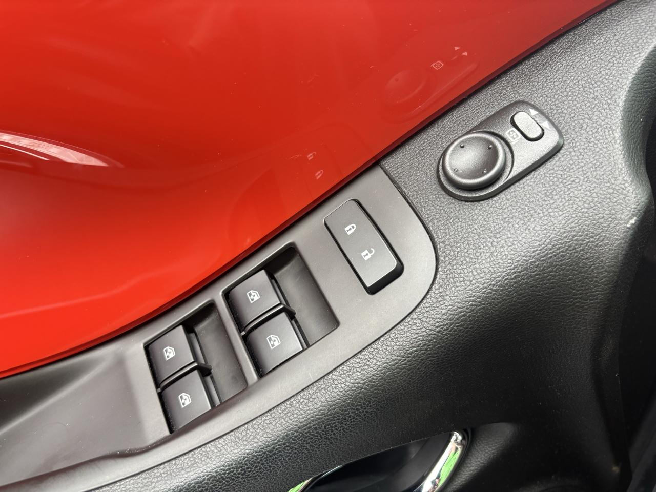 Chevrolet Camaro 2dr Conv 2SS 2012