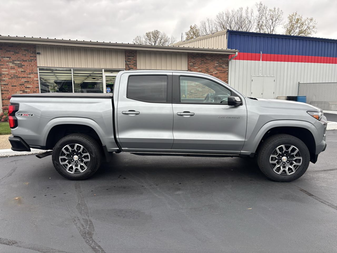 Chevrolet Colorado 4WD Crew Cab LT 2023