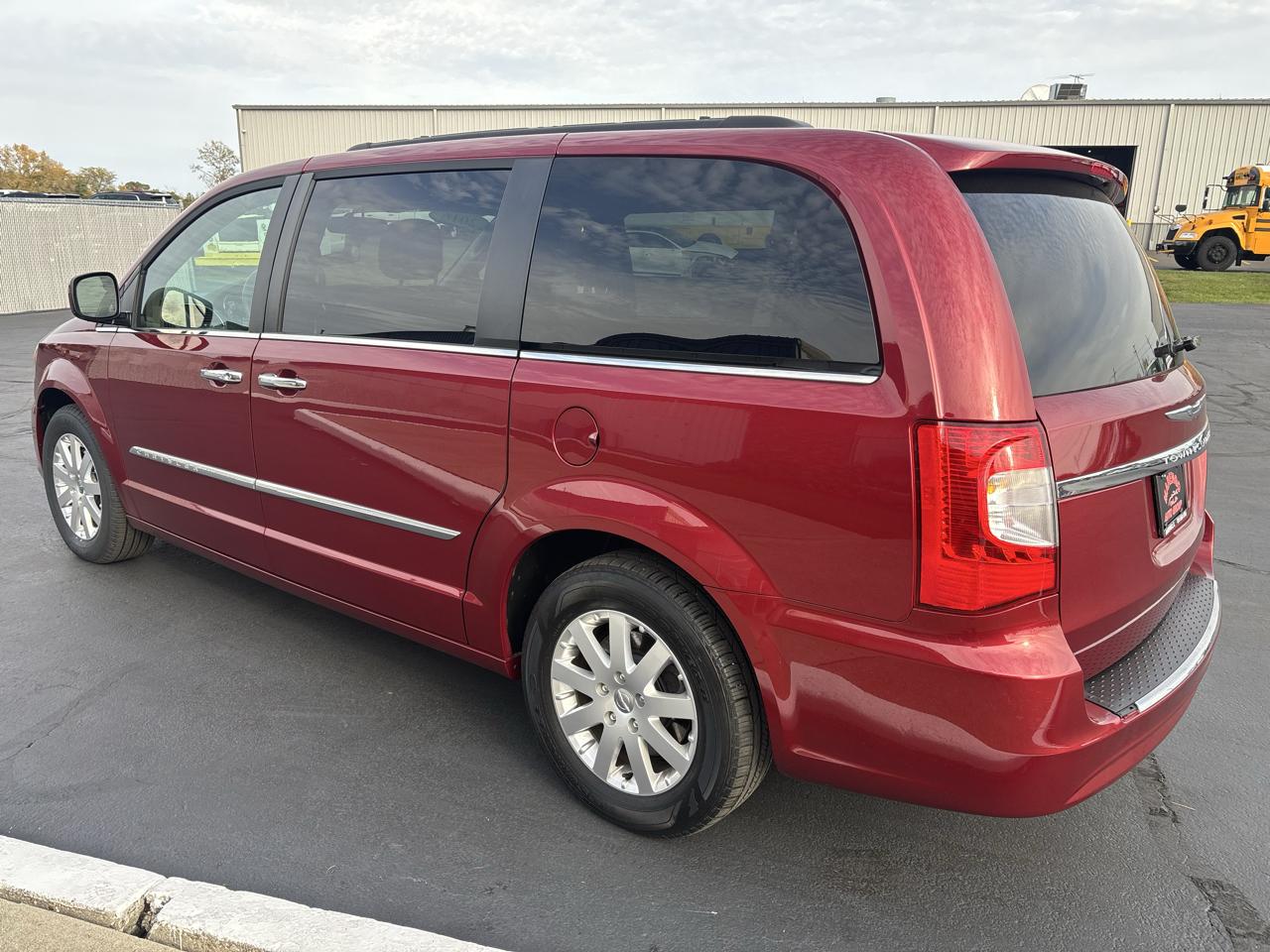 Chrysler Town & Country 4dr Wgn Touring 2016