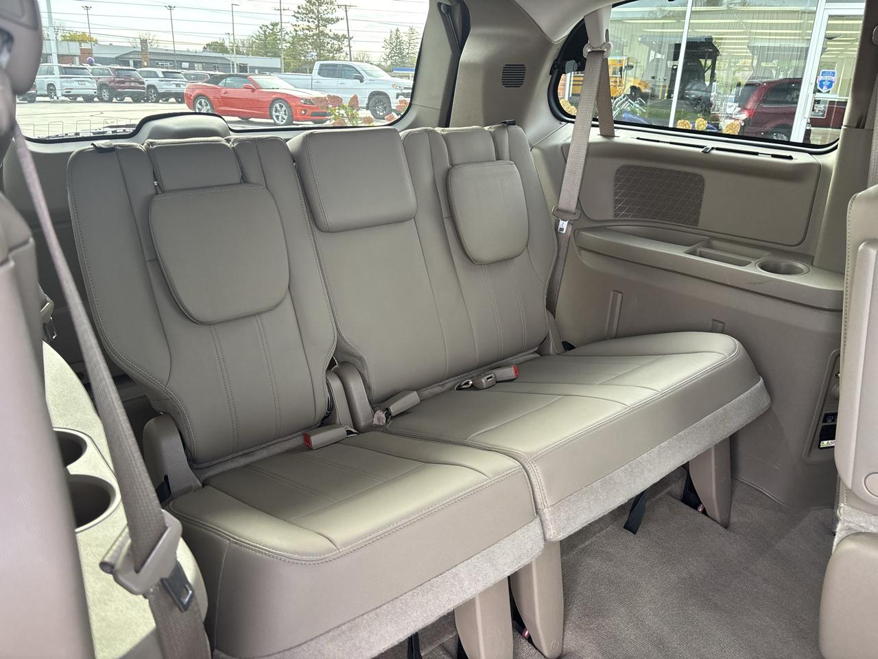 Chrysler Town & Country 4dr Wgn Touring 2016