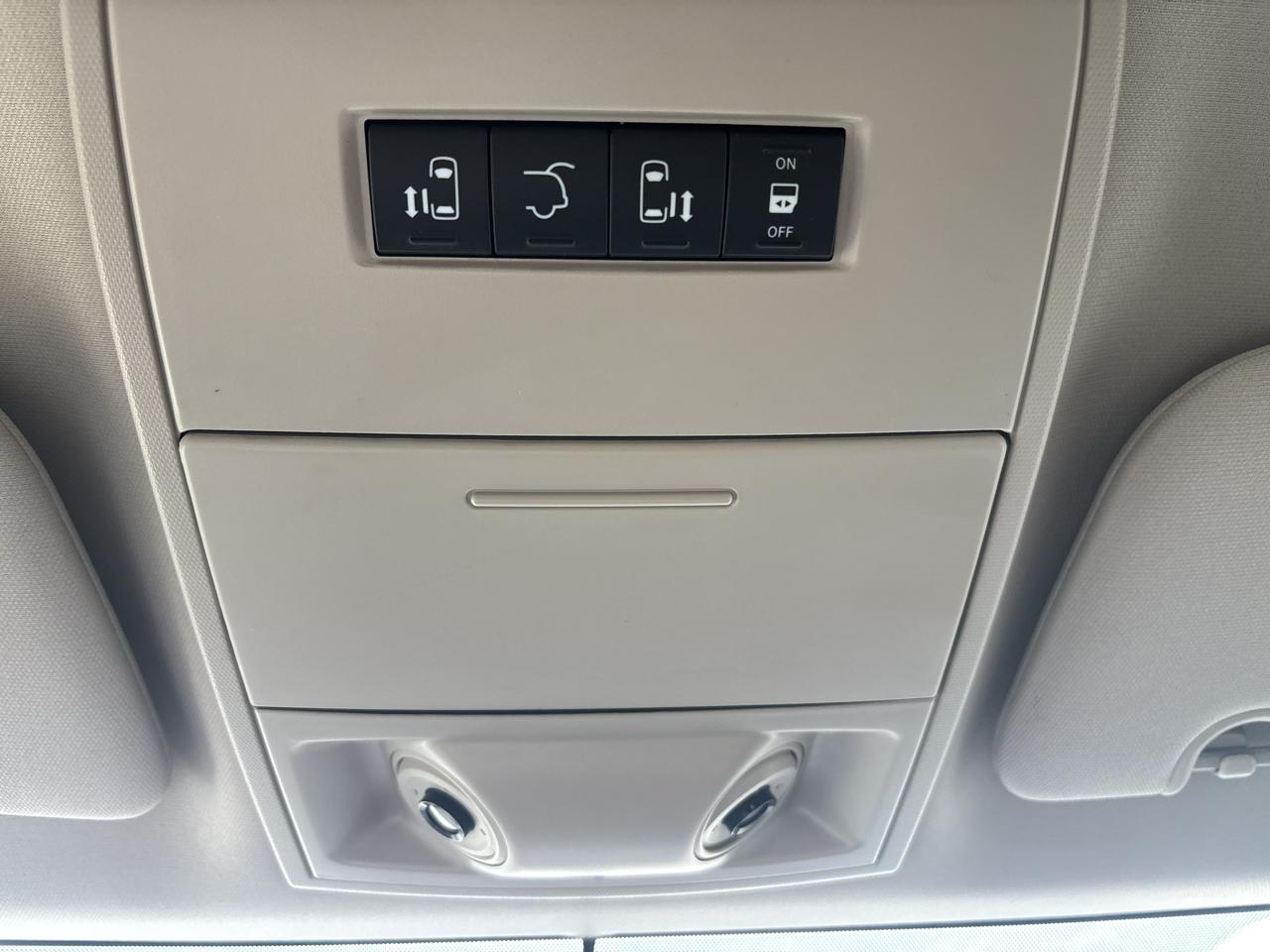 Chrysler Town & Country 4dr Wgn Touring 2016