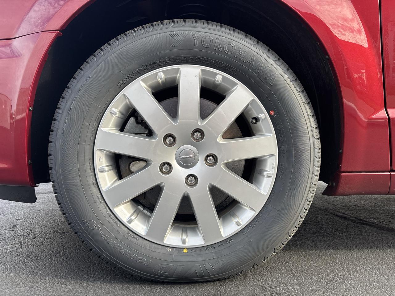 Chrysler Town & Country 4dr Wgn Touring 2016