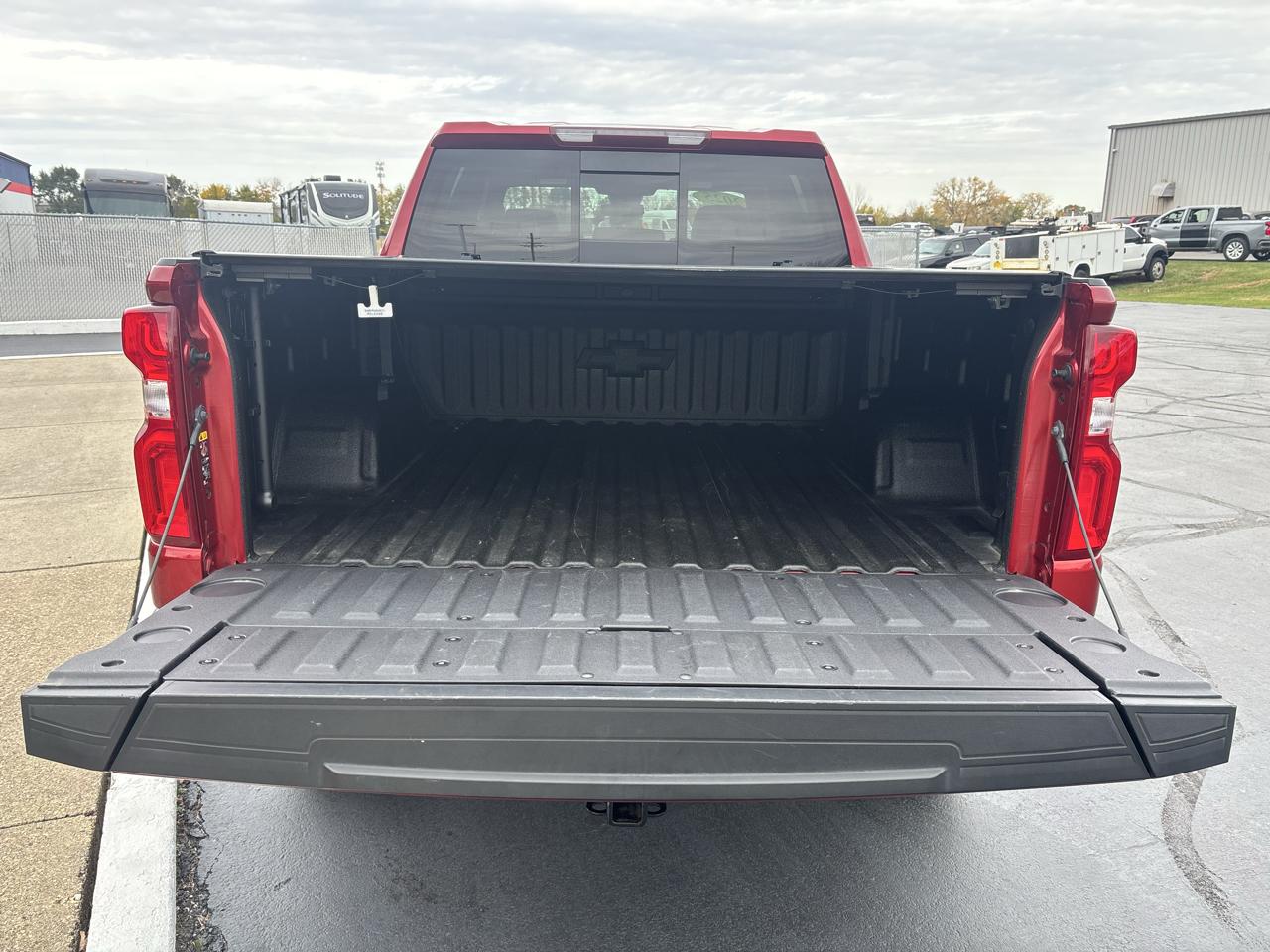 Chevrolet Silverado 1500 4WD Crew Cab 147" LT Trail Boss 2025