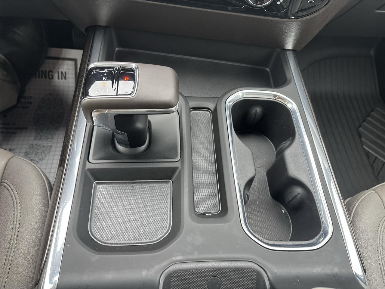 Chevrolet Silverado 1500 4WD Crew Cab 147" LT Trail Boss 2025