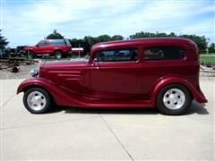 1935 Chevrolet 2 Door  1935 Chevrolet 2 Door