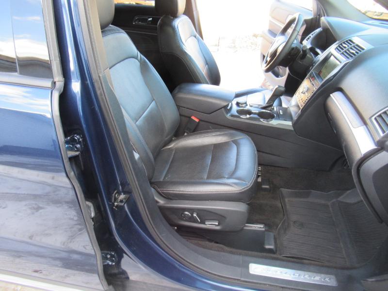 Ford Explorer Limited 4D SUV AWD 2017