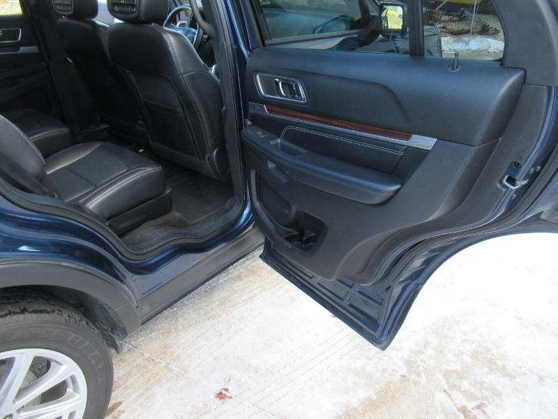 Ford Explorer Limited 4D SUV AWD 2017