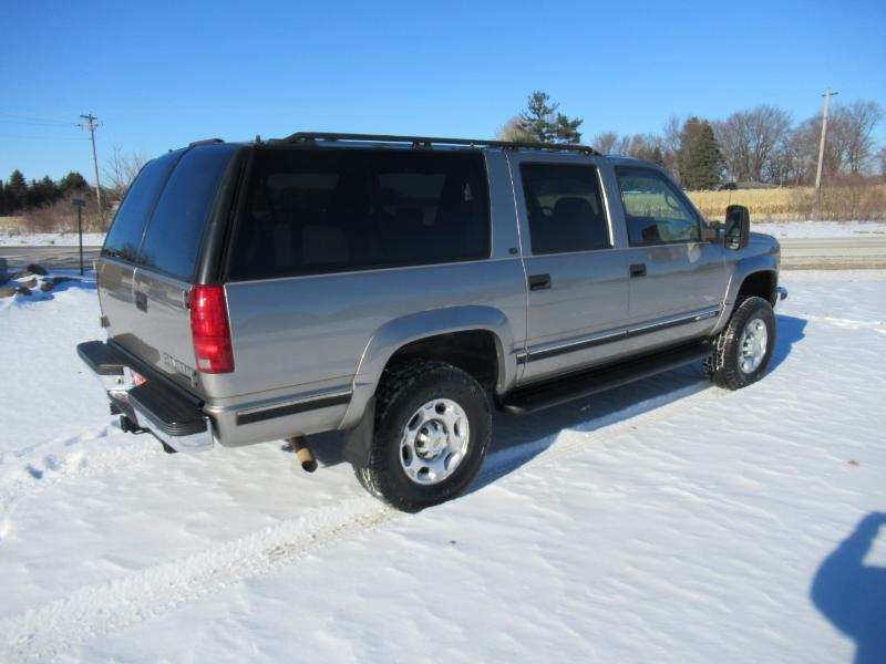 Chevrolet Suburban K2500 4WD 1999