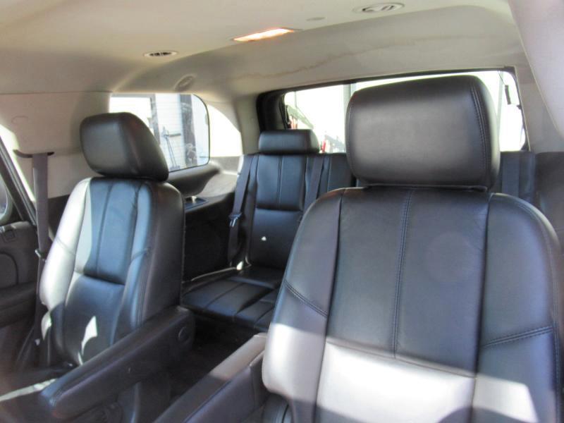 Chevrolet Tahoe LT 4WD 2011