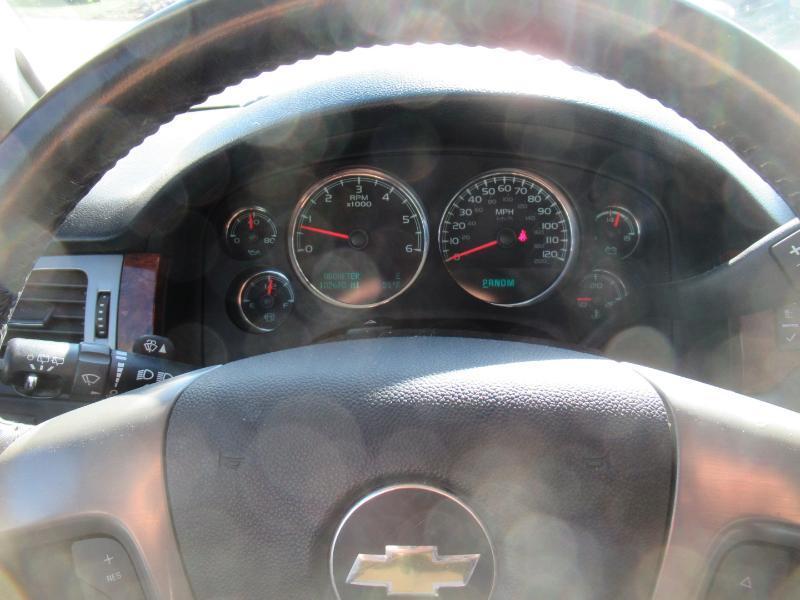 Chevrolet Tahoe LT 4WD 2011