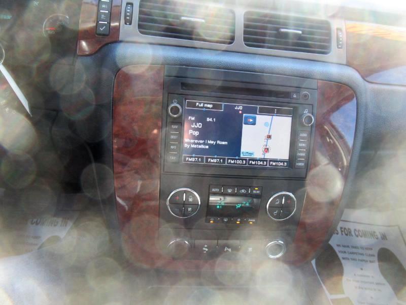 Chevrolet Tahoe LT 4WD 2011