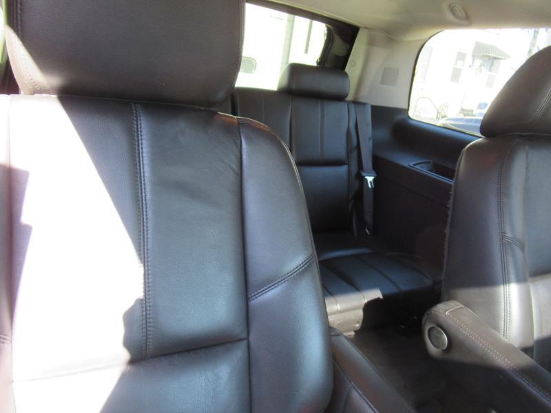 Chevrolet Tahoe LT 4WD 2011