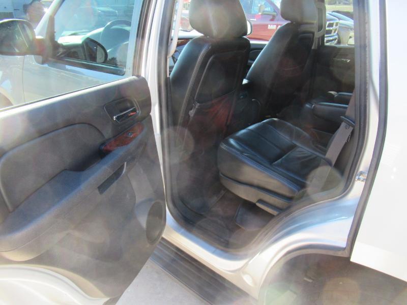 Chevrolet Tahoe LT 4WD 2011