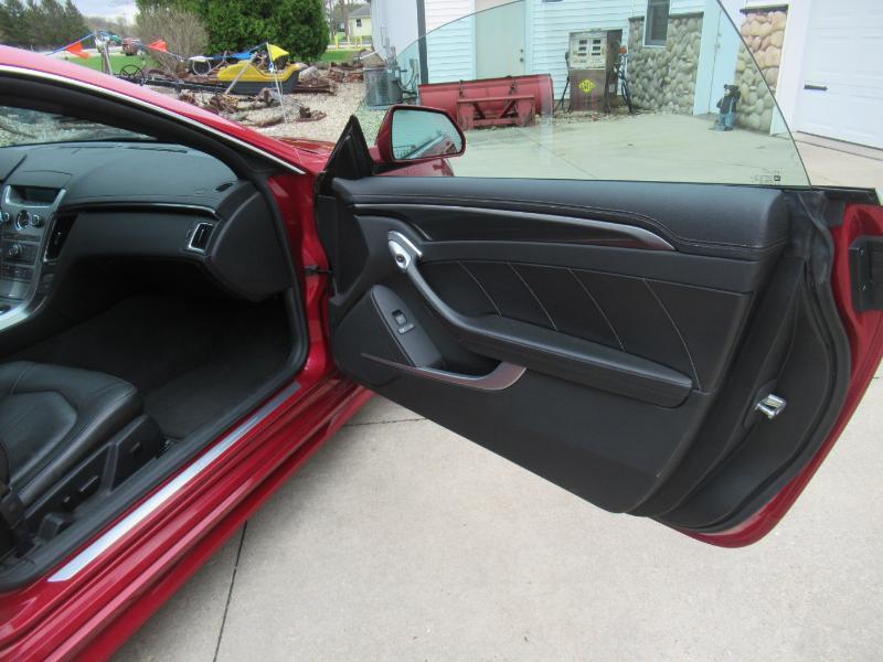 Cadillac CTS Performance Coupe AWD 2011