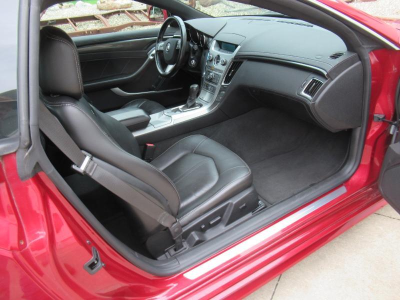 Cadillac CTS Performance Coupe AWD 2011