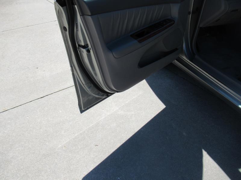 Toyota Camry XLE V6 2005