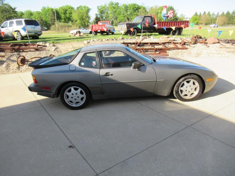 Porsche 944 S2 coupe 1989