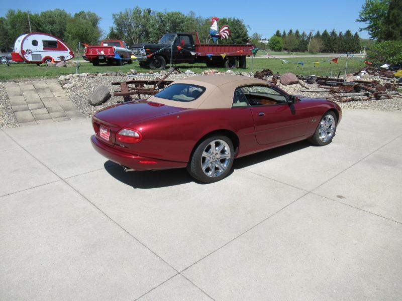 Jaguar XK8 Convertible 1999