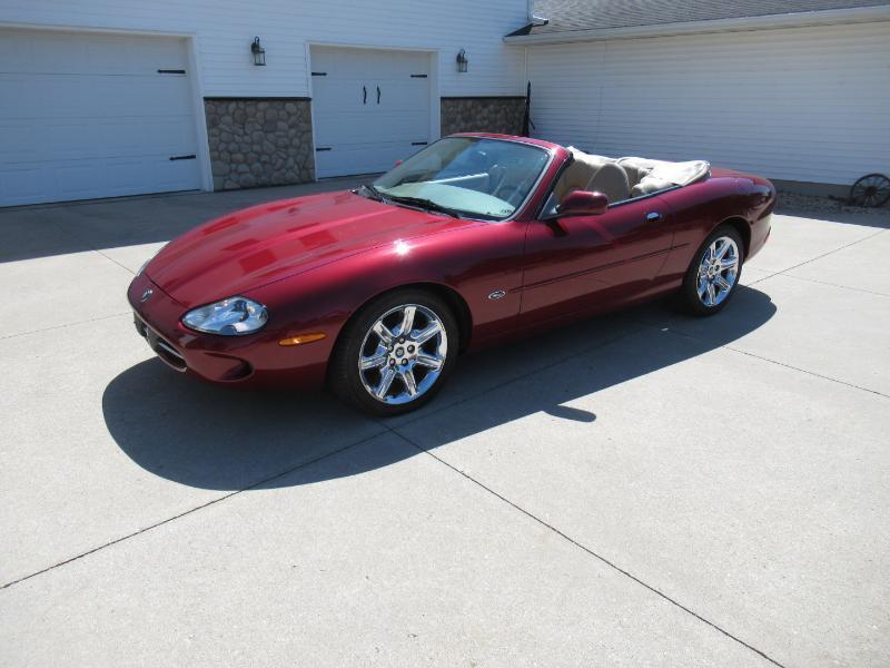 Jaguar XK8 Convertible 1999