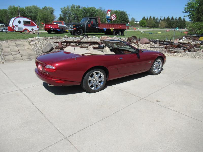 Jaguar XK8 Convertible 1999
