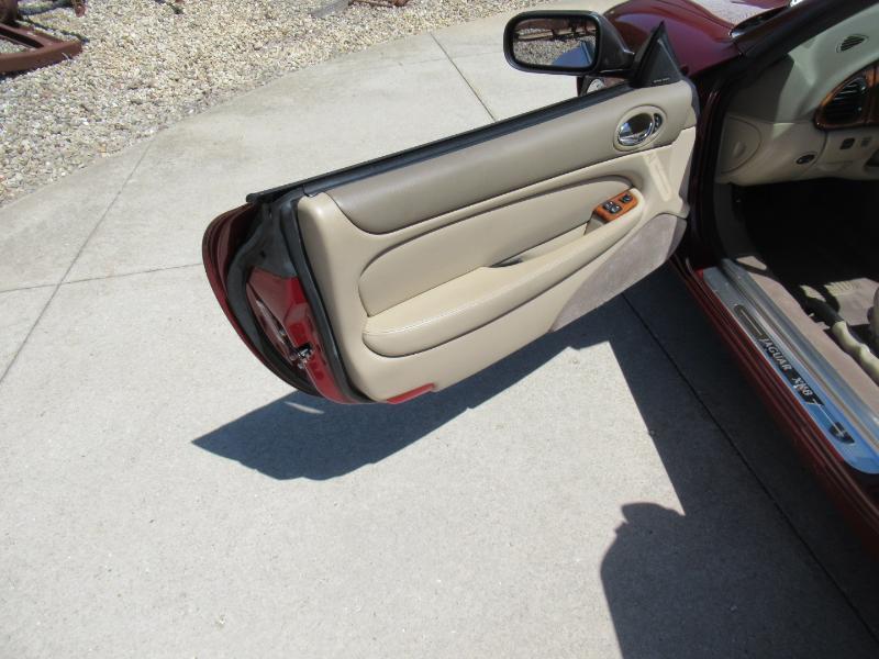 Jaguar XK8 Convertible 1999