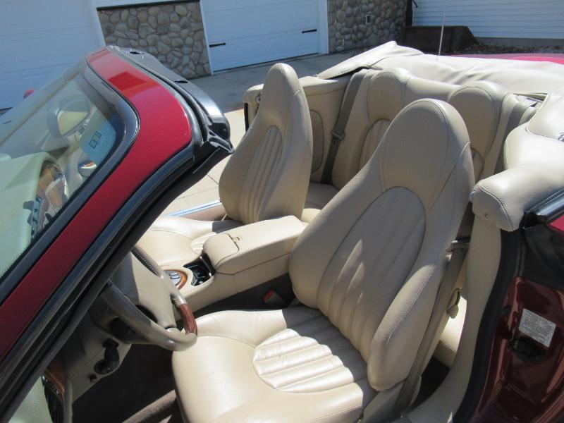 Jaguar XK8 Convertible 1999