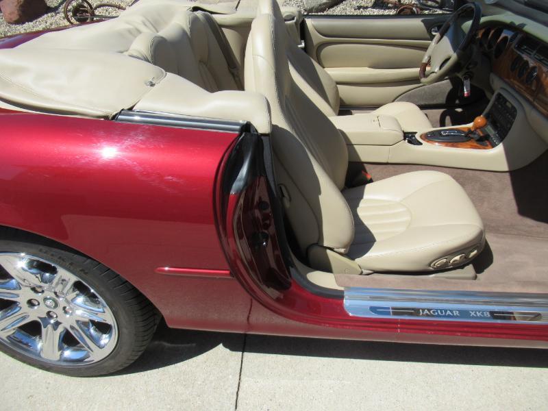 Jaguar XK8 Convertible 1999