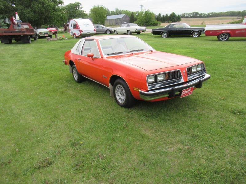 Pontiac Sunbird  1976