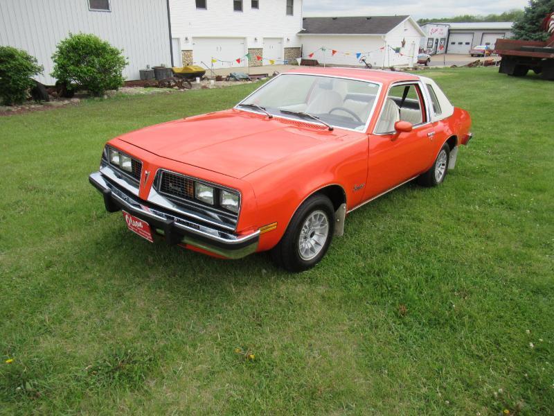 Pontiac Sunbird  1976