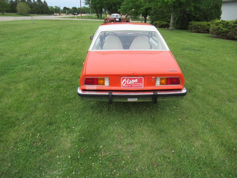 Pontiac Sunbird  1976
