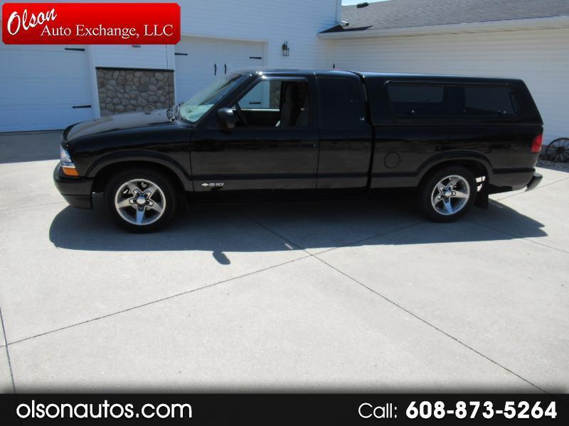 2001 Chevrolet S10 Pickup Ext. Cab 2WD