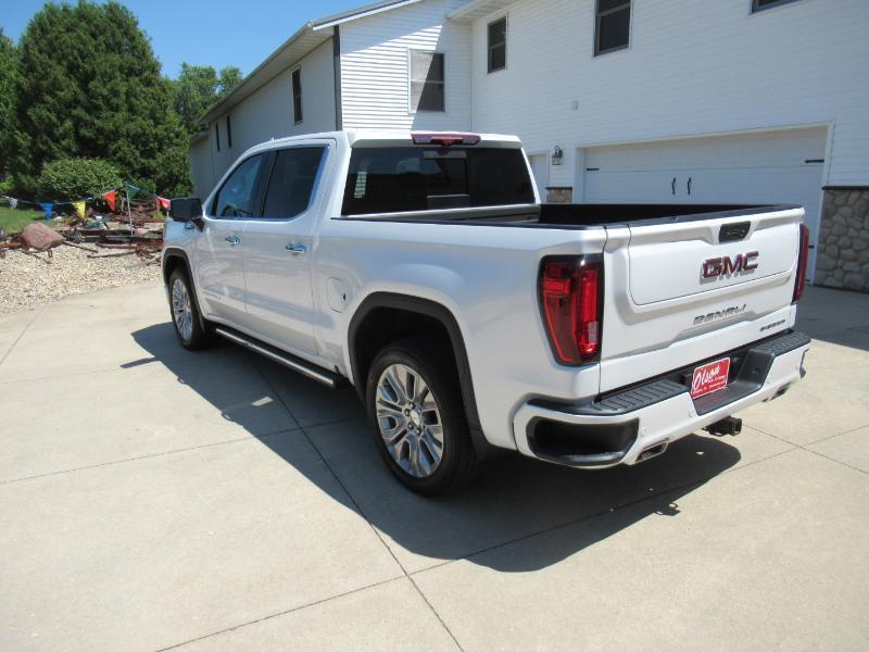 GMC Sierra 1500 Denali Crew Cab 4WD 2021