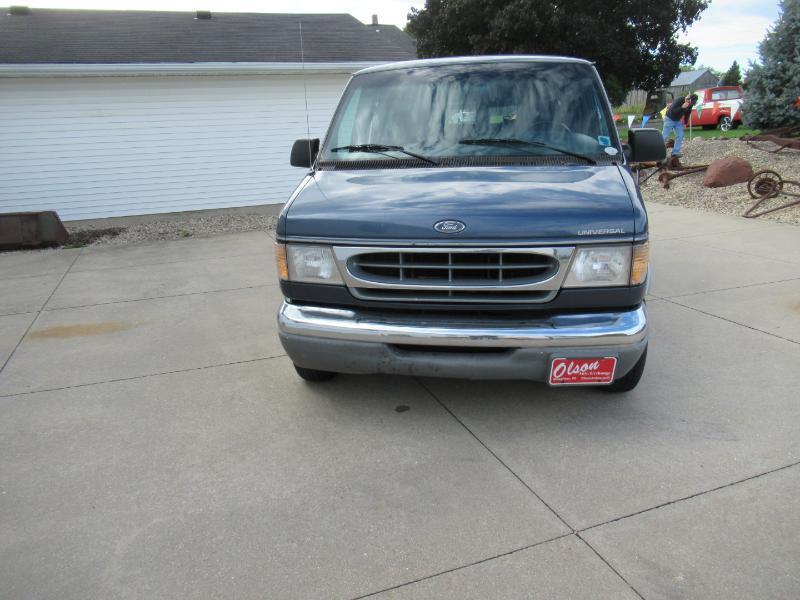Ford Econoline E150 1998