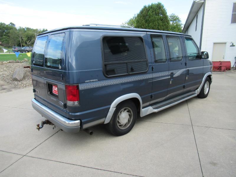 Ford Econoline E150 1998