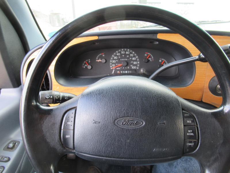 Ford Econoline E150 1998