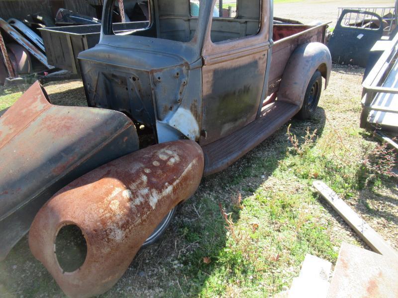 Ford 1/2 Ton Trucks  1941