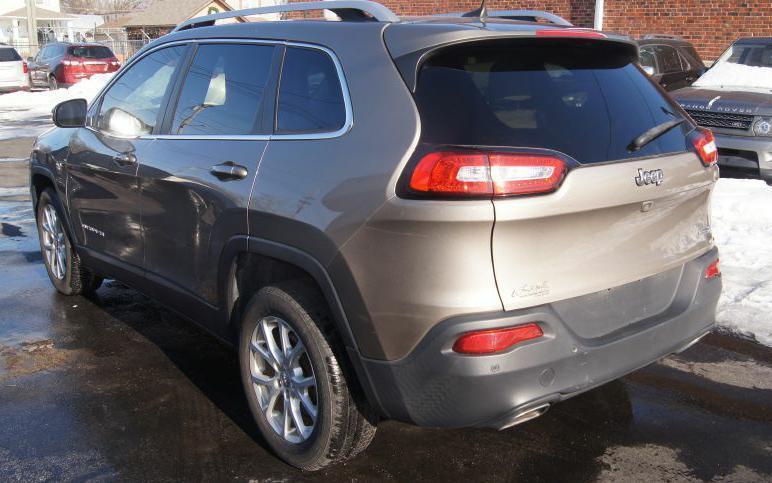 Jeep Cherokee Latitude FWD 2017