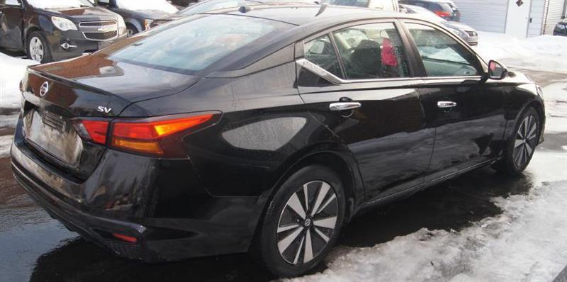 Nissan Altima 2.5 SV 2022