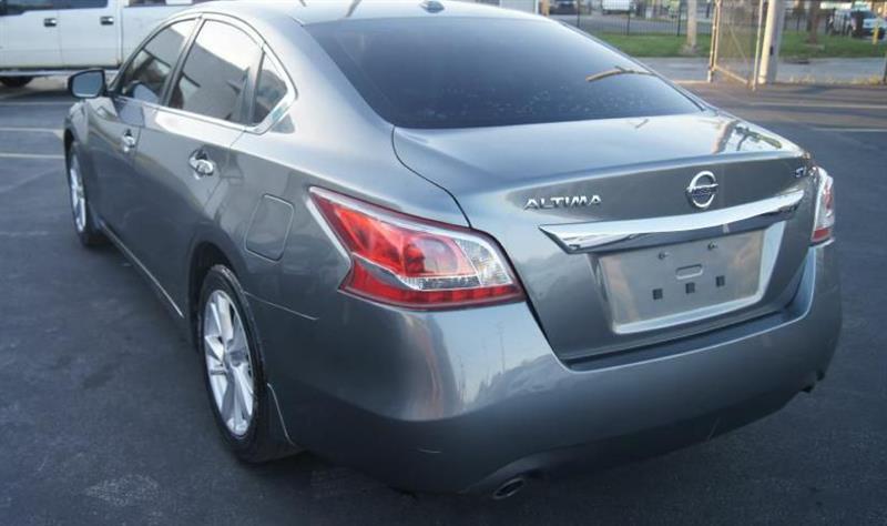 Nissan Altima  2015