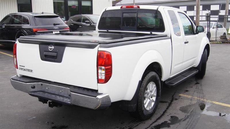 Nissan Frontier SV King Cab 5AT 4WD 2016